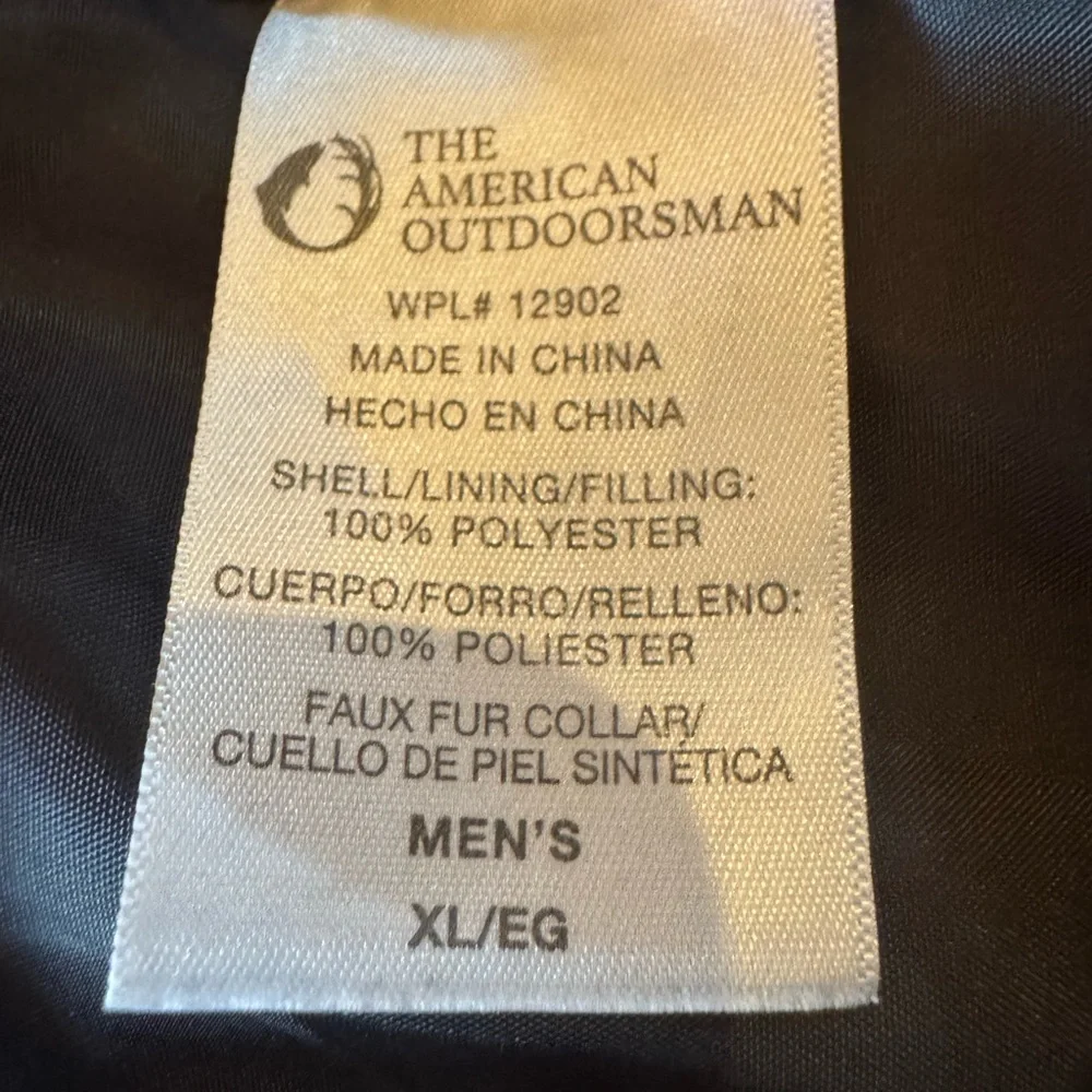 American Outdoorsman Navy size Extra Large Puffer Vest size‎ Extra Large Pockets